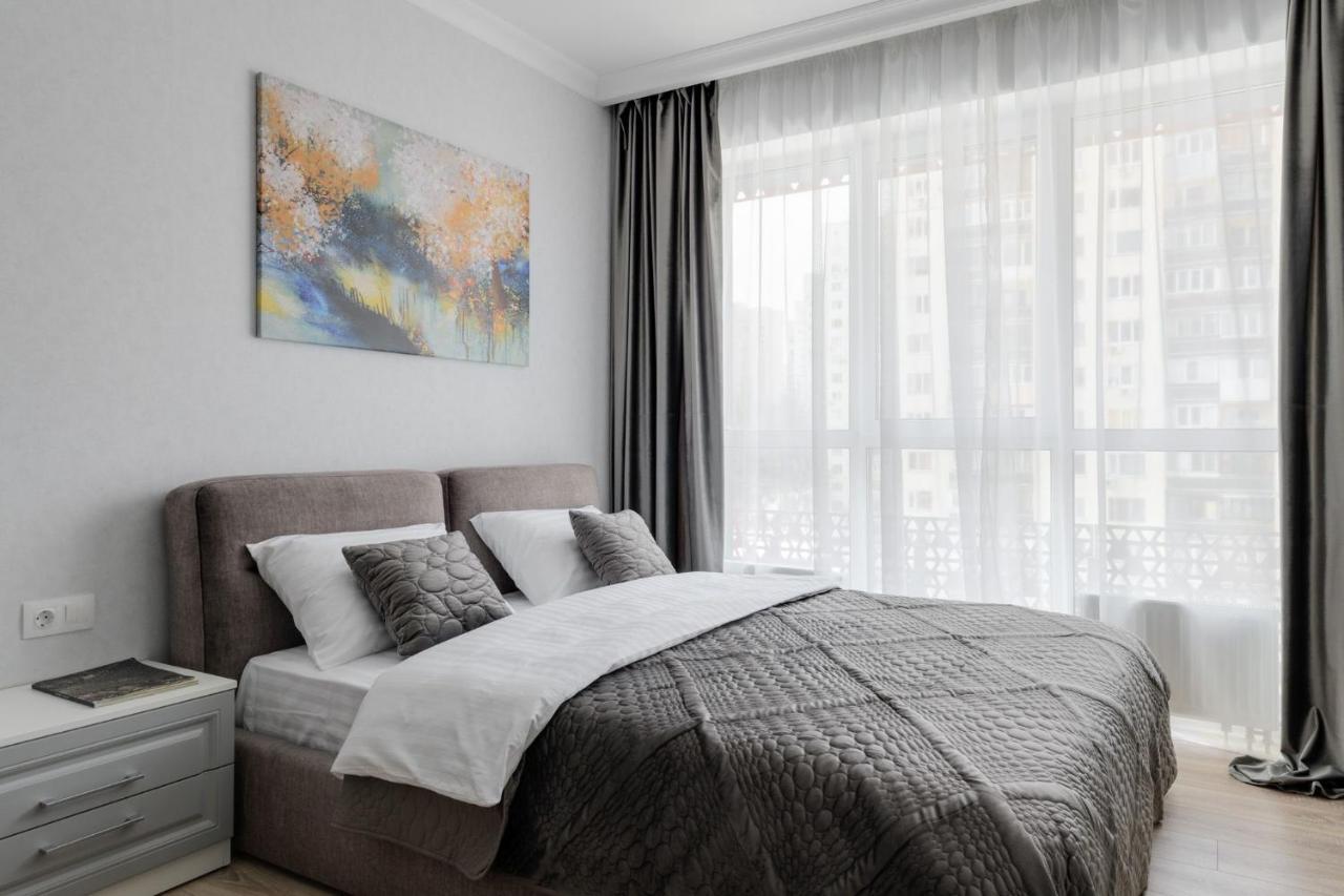 Modern New Cozy Apartment Kvartet Railway Station Kiev Extérieur photo